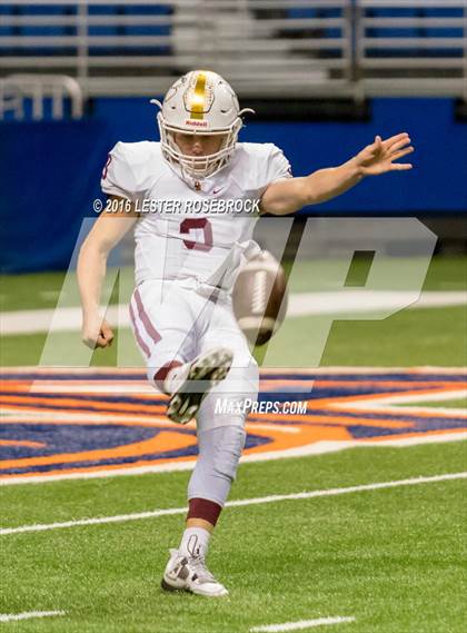 Thumbnail 2 in Foster vs. Dripping Springs (UIL 5A Regional Final) photogallery.