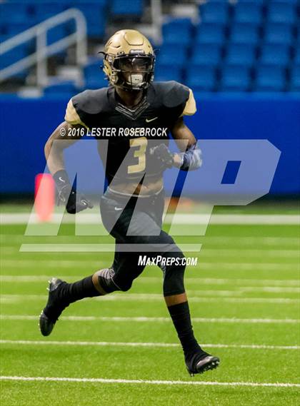 Thumbnail 3 in Foster vs. Dripping Springs (UIL 5A Regional Final) photogallery.