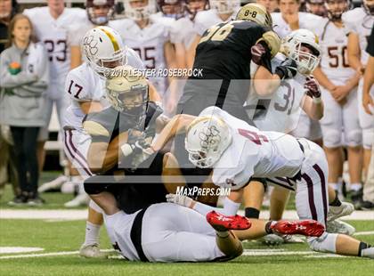 Thumbnail 3 in Foster vs. Dripping Springs (UIL 5A Regional Final) photogallery.
