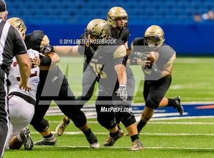 Thumbnail 2 in Foster vs. Dripping Springs (UIL 5A Regional Final) photogallery.