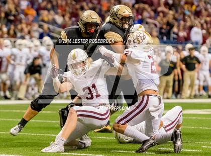 Thumbnail 3 in Foster vs. Dripping Springs (UIL 5A Regional Final) photogallery.