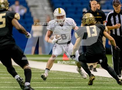 Thumbnail 2 in Foster vs. Dripping Springs (UIL 5A Regional Final) photogallery.