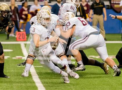 Thumbnail 3 in Foster vs. Dripping Springs (UIL 5A Regional Final) photogallery.
