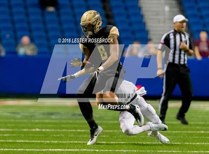 Thumbnail 2 in Foster vs. Dripping Springs (UIL 5A Regional Final) photogallery.