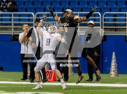Thumbnail 3 in Foster vs. Dripping Springs (UIL 5A Regional Final) photogallery.