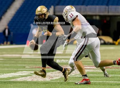Thumbnail 3 in Foster vs. Dripping Springs (UIL 5A Regional Final) photogallery.