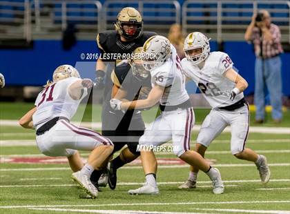 Thumbnail 3 in Foster vs. Dripping Springs (UIL 5A Regional Final) photogallery.