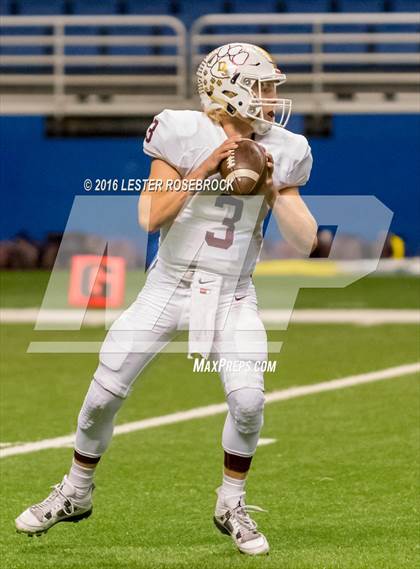 Thumbnail 2 in Foster vs. Dripping Springs (UIL 5A Regional Final) photogallery.