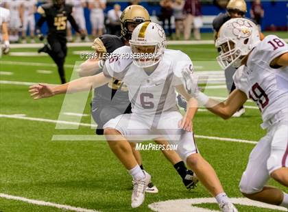 Thumbnail 2 in Foster vs. Dripping Springs (UIL 5A Regional Final) photogallery.