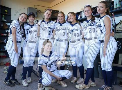 Thumbnail 3 in Arlington (Senior night) photogallery.