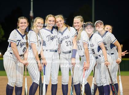 Thumbnail 2 in Arlington (Senior night) photogallery.
