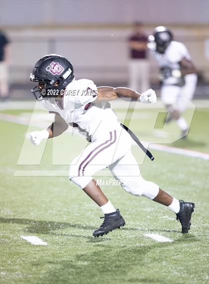 Thumbnail 2 in Union Grove vs Warner Robins  photogallery.