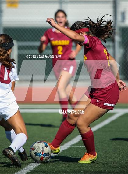Thumbnail 2 in Oxnard vs. Arcadia photogallery.