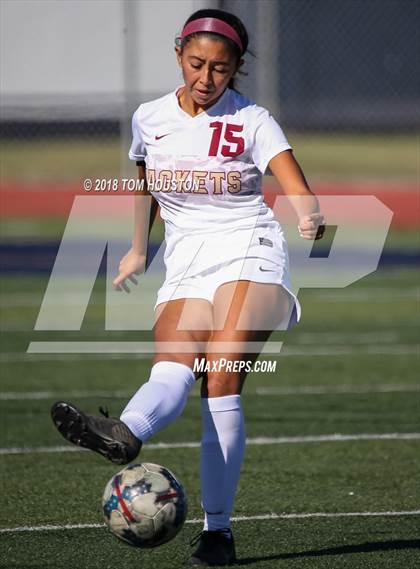 Thumbnail 2 in Oxnard vs. Arcadia photogallery.