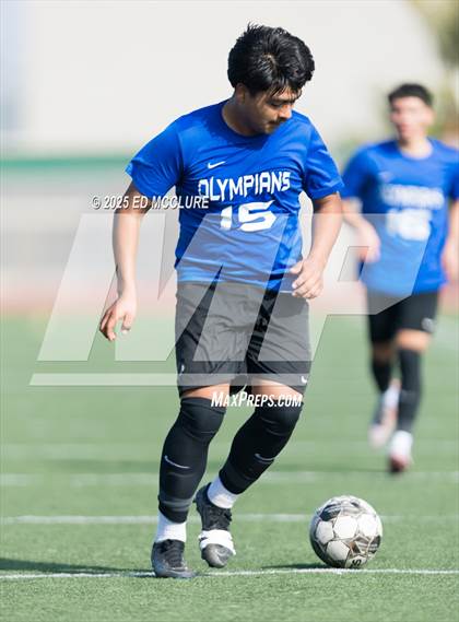 Thumbnail 1 in Mira Costa vs Leuzinger (South JV Holiday Tournament) photogallery.