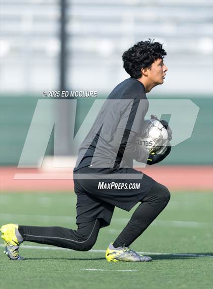 Thumbnail 3 in Mira Costa vs Leuzinger (South JV Holiday Tournament) photogallery.