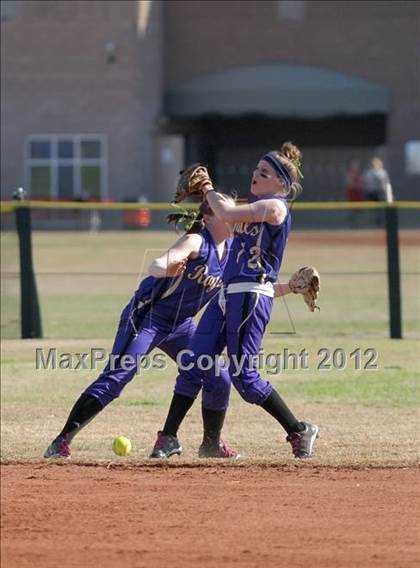 Thumbnail 2 in Victor Valley Christian @ Carlin (Spring Slam Tournament) photogallery.