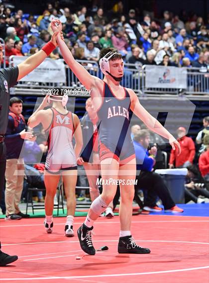 Thumbnail 2 in 2022 UIL State Championships - Session 2 photogallery.