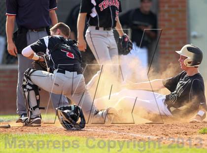 Thumbnail 1 in East Central vs Shelbyville (IHSAA 4A Sectional Playoff) photogallery.
