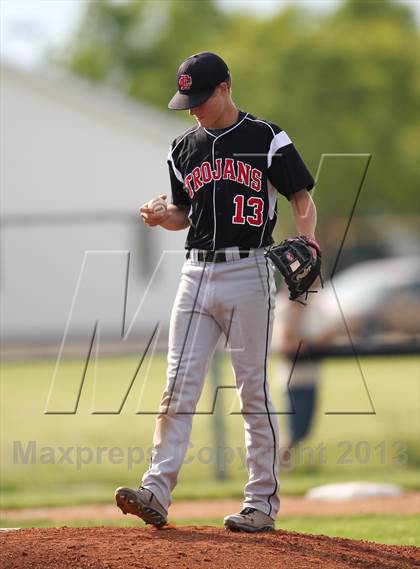 Thumbnail 1 in East Central vs Shelbyville (IHSAA 4A Sectional Playoff) photogallery.