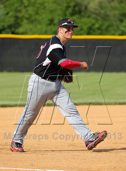 Thumbnail 2 in East Central vs Shelbyville (IHSAA 4A Sectional Playoff) photogallery.