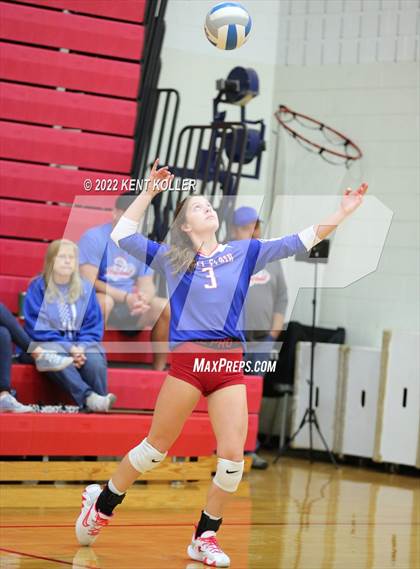 Thumbnail 1 in Regina vs St. Clair (Chippewa Valley Tournament) photogallery.