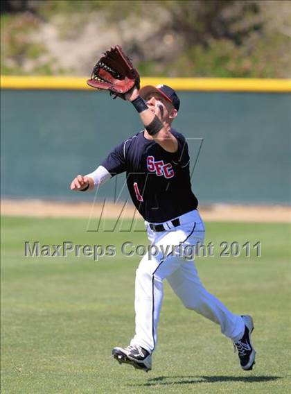 Thumbnail 2 in Horizon vs Santa Fe Christian (CIF SDS D5 Final) photogallery.