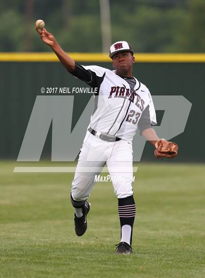 Thumbnail 3 in Allen @ Wylie photogallery.