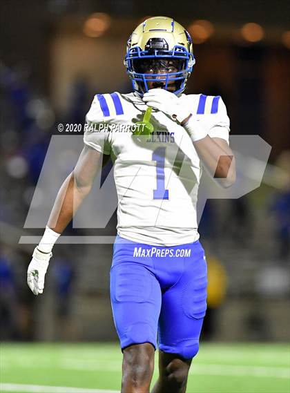 Thumbnail 2 in Fort Bend Dulles vs. Fort Bend Elkins photogallery.