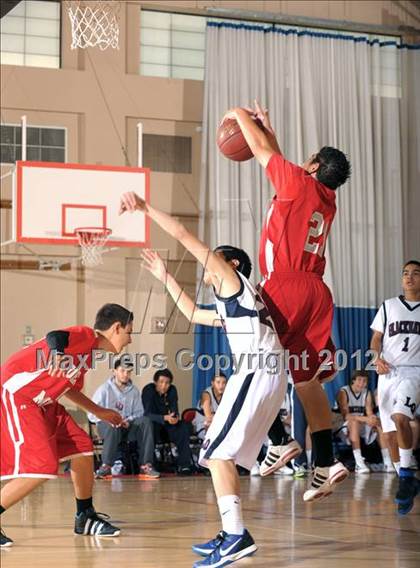 Thumbnail 3 in Desert Mirage vs La Quinta (MaxPreps Holiday Classic) photogallery.