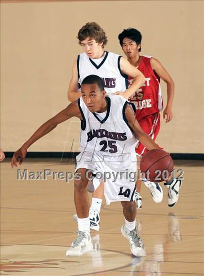 Thumbnail 3 in Desert Mirage vs La Quinta (MaxPreps Holiday Classic) photogallery.