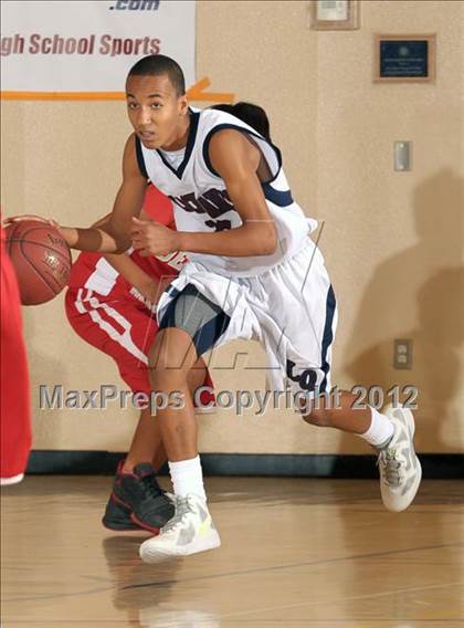 Thumbnail 2 in Desert Mirage vs La Quinta (MaxPreps Holiday Classic) photogallery.