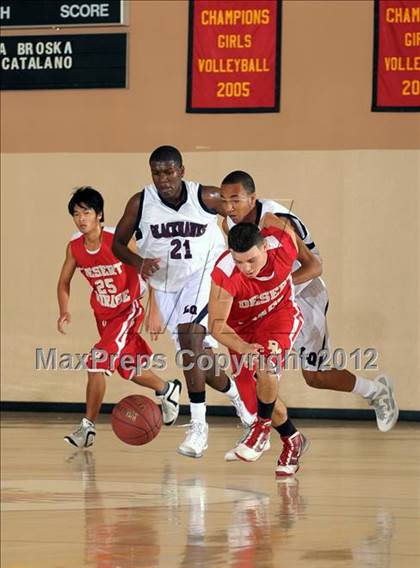 Thumbnail 2 in Desert Mirage vs La Quinta (MaxPreps Holiday Classic) photogallery.