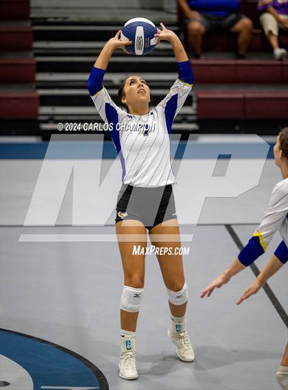 Thumbnail 2 in Granger vs. Waco Christian photogallery.