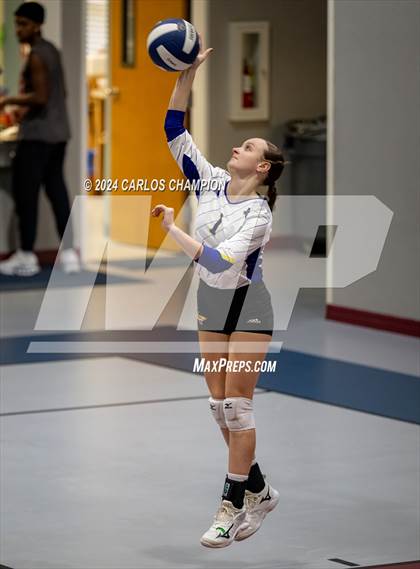 Thumbnail 2 in Granger vs. Waco Christian photogallery.