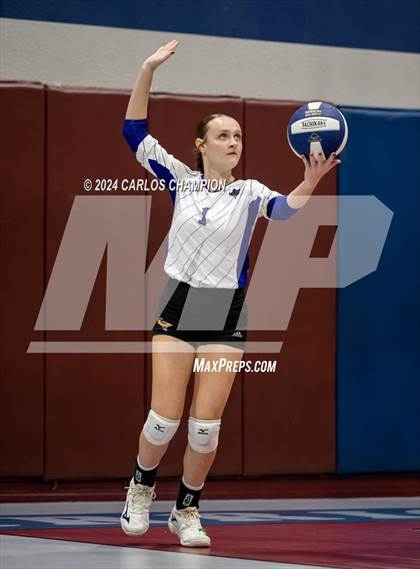 Thumbnail 2 in Granger vs. Waco Christian photogallery.