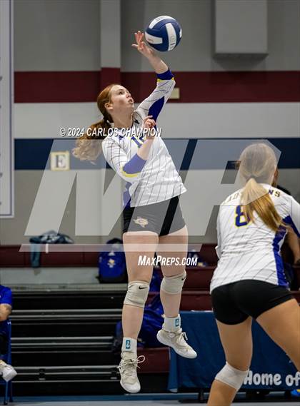 Thumbnail 3 in Granger vs. Waco Christian photogallery.