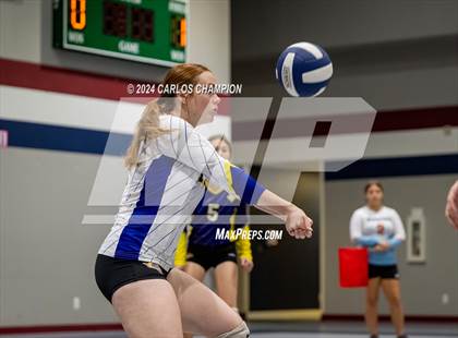Thumbnail 1 in Granger vs. Waco Christian photogallery.
