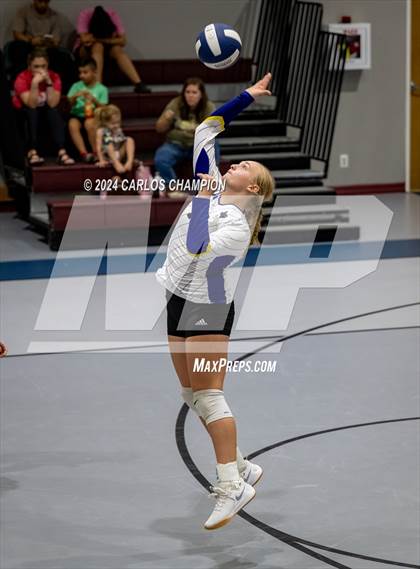 Thumbnail 3 in Granger vs. Waco Christian photogallery.