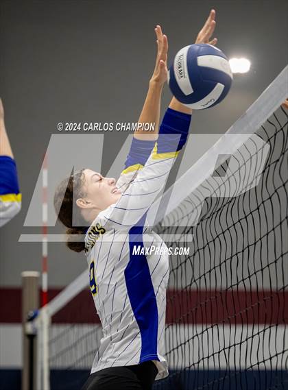 Thumbnail 1 in Granger vs. Waco Christian photogallery.