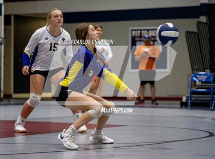 Thumbnail 2 in Granger vs. Waco Christian photogallery.