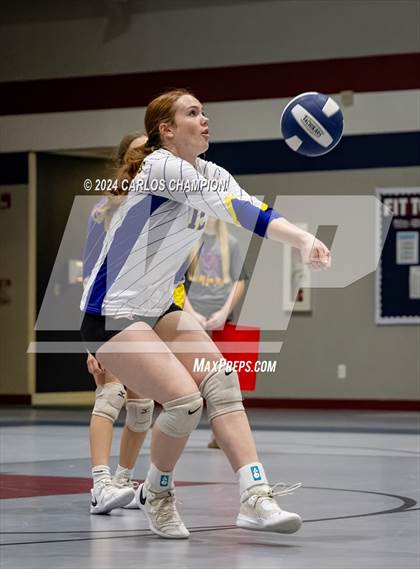 Thumbnail 2 in Granger vs. Waco Christian photogallery.