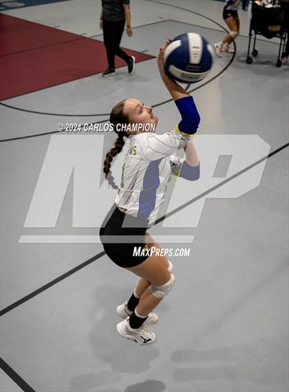 Thumbnail 3 in Granger vs. Waco Christian photogallery.