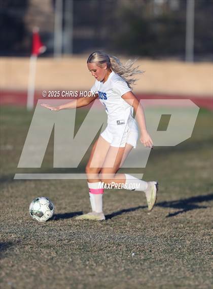 Thumbnail 2 in Tanque Verde vs Buena (Kelly Pierce Soccer Tournament) photogallery.