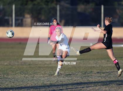 Thumbnail 2 in Tanque Verde vs Buena (Kelly Pierce Soccer Tournament) photogallery.