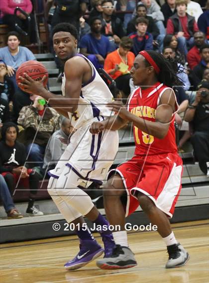Thumbnail 1 in Columbus vs. Holmes County Central (Hotbed Classic) photogallery.