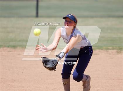 Thumbnail 2 in Kingfisher @ Oklahoma City Broncos HomeSchool photogallery.