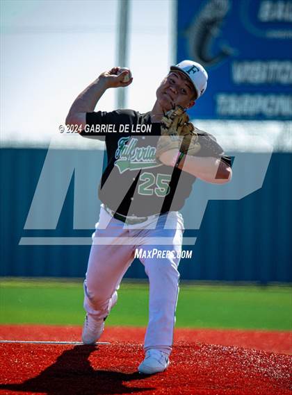 Thumbnail 3 in Porter vs. Falfurrias (Port Isabel Tournament) photogallery.