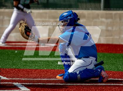 Thumbnail 2 in Porter vs. Falfurrias (Port Isabel Tournament) photogallery.