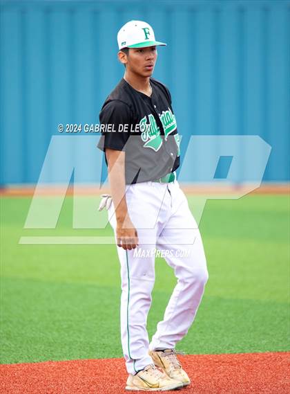 Thumbnail 2 in Porter vs. Falfurrias (Port Isabel Tournament) photogallery.
